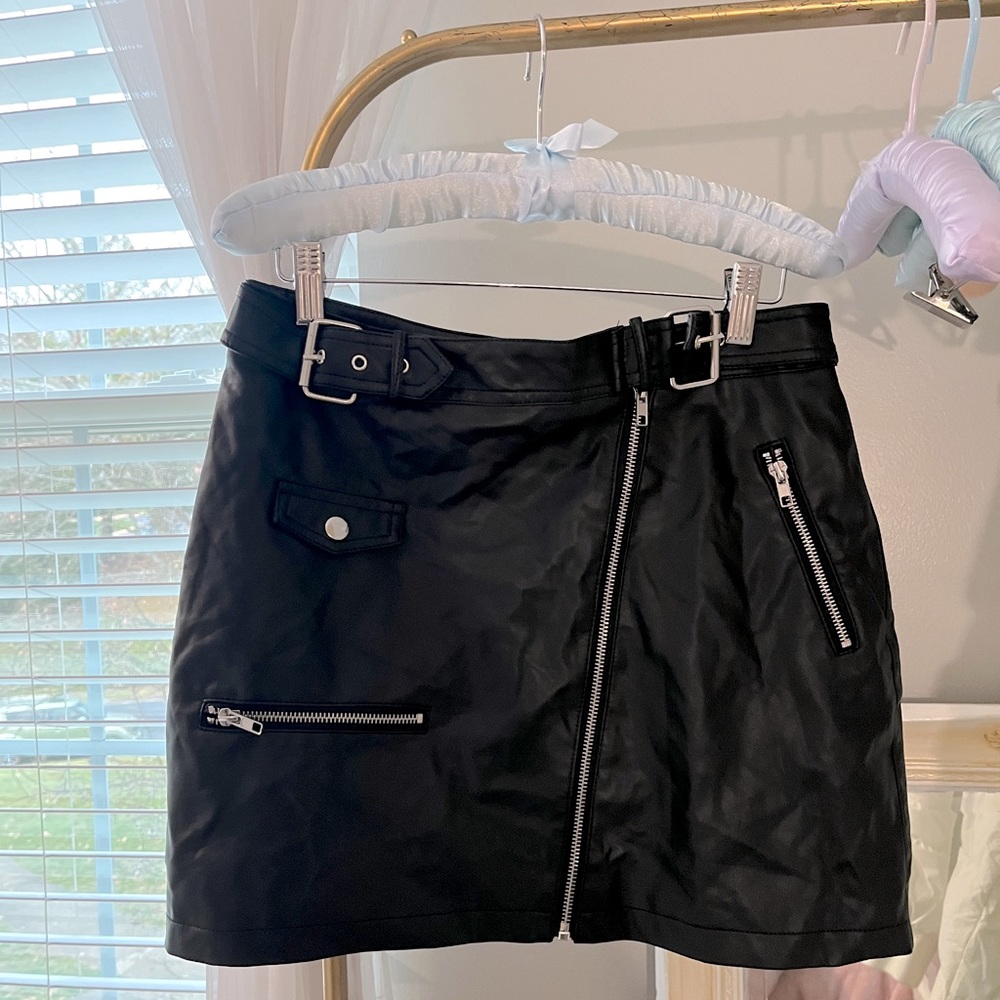 Forever 21 Black Faux Leather Mini Skirt with Zippers